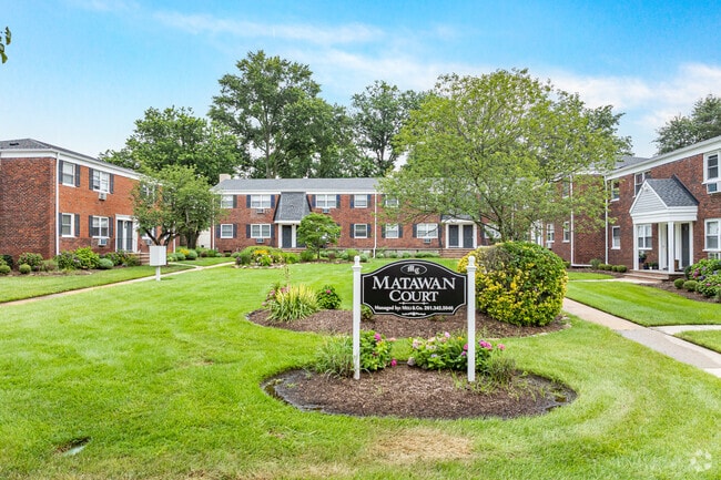 Matawan Court Apartments, Matawan, NJ 07747 - photo 2