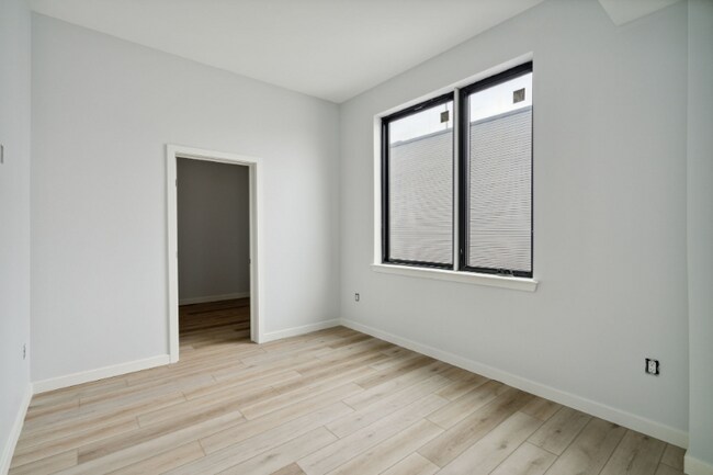 1112 E Berks St unit 306, Philadelphia, PA 19125 - photo 6