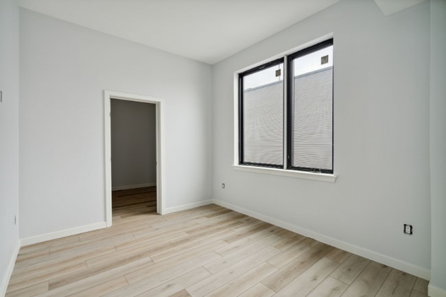 1112 E Berks St unit 408, Philadelphia, PA 19125 - photo 6