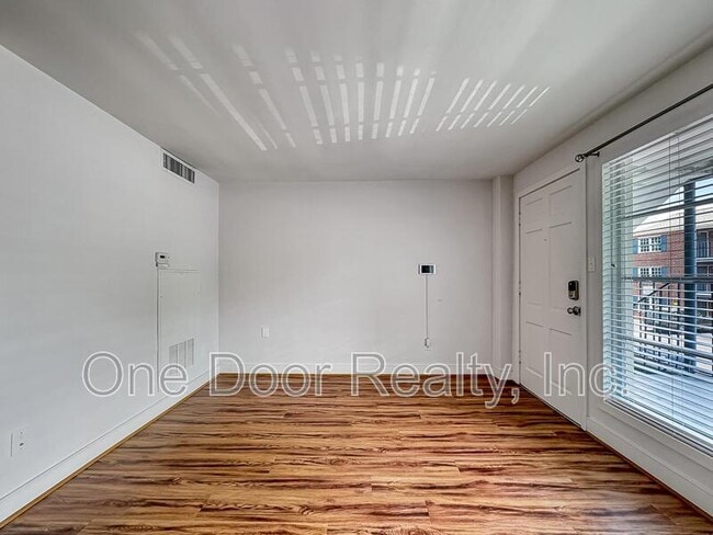 732 Scotland St unit 14, Williamsburg, VA 23185 - photo 7