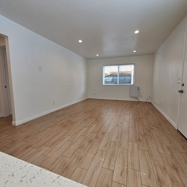 1845 N Vulcan Ave unit 1, Encinitas, CA 92024 - photo 3