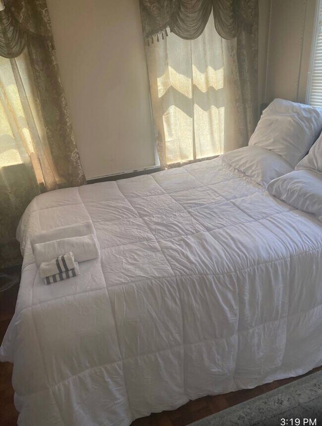 41 Essex Rd unit 1, Milton, MA 02186 - photo 6