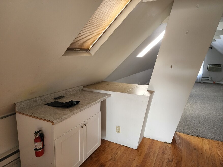 1211 Highland Ave unit B, Berwyn, IL 60402 - photo 1