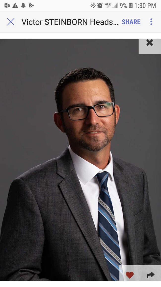 Agent Photo