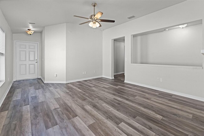 11045 Golden Silence Dr, Riverview, FL 33579 - photo 2