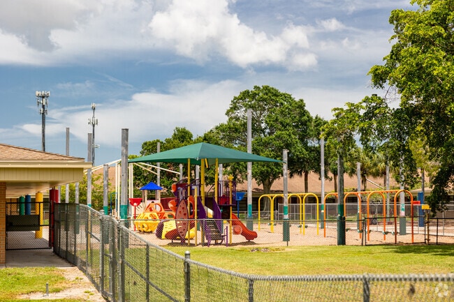 Vineyards Elementary School in Naples features playgrounds and outdoor recreation.
