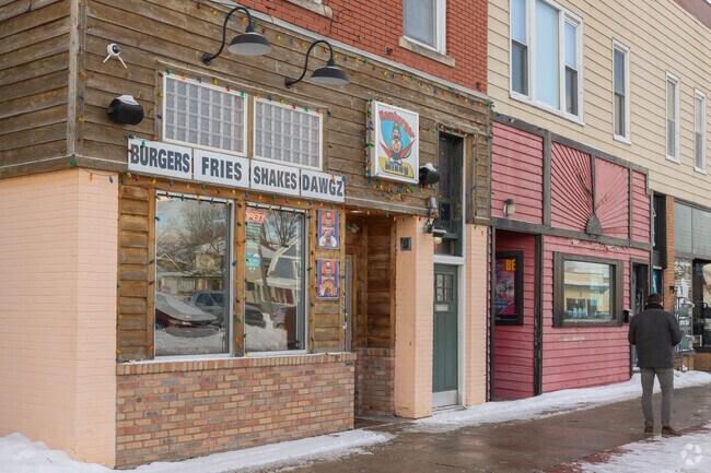 Hamburger Mikey on 3rd Street serves amazing burgers and fries near Muskegon Heights.