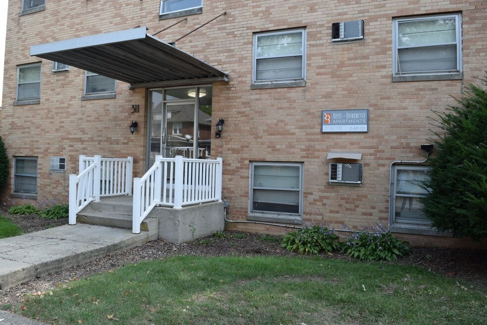 Clark Street Apartments by Royse + Brinkmeyer, Champaign, IL 61820 - photo 1