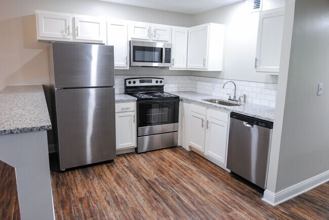 Landing at Tates Creek, Lexington, KY 40517 - photo 2