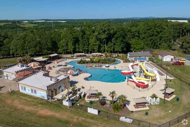 Come splash down in Shipwreck Cove in Duncan to cool off in summer.