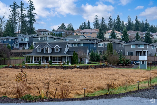 It's common to find some modern homes throughout North Issaquah.