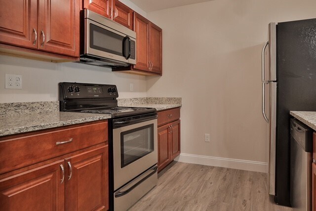 Residences at Colcord Pond, Exeter, NH 03833 - photo 7