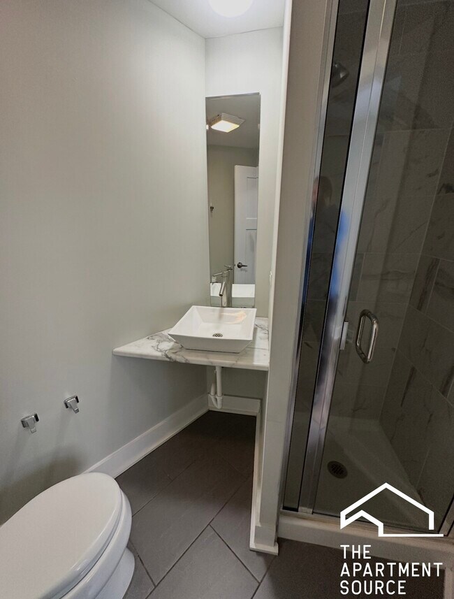 725 St Johns Ave unit 13, Highland Park, IL 60035 - photo 4