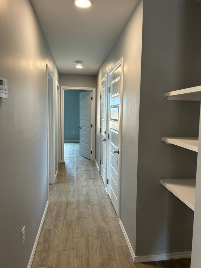 1405 Glasscock Ave, Harlingen, TX 78550 - photo 2