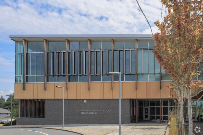 Riverview Elementary School shapes the minds of youth for a better tomorrow.