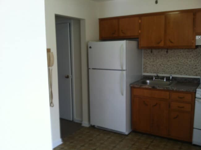 495 Main St unit 2L, Fort Lee, NJ 07024 - photo 3