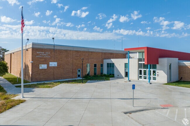 Hale Magnet Middle School welcomes Central Park tweens to class.