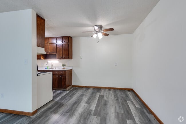 Colonial Terrace, West Saint Paul, MN 55118 - photo 4