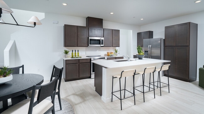 2013 Baker Place unit 36036460, Woodland, CA 95776 - photo 5