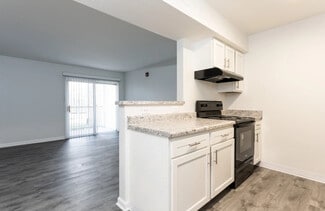 3833 Hoosier Woods Ct, Anderson, IN 46013