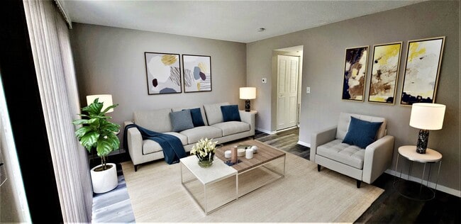 Covington Square, Indianapolis, IN 46241 - photo 2