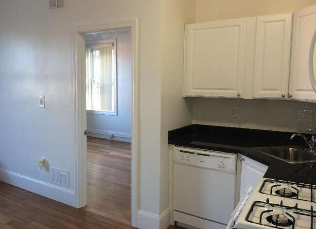 65 Hemenway St unit 12, Boston, MA 02115 - photo 4