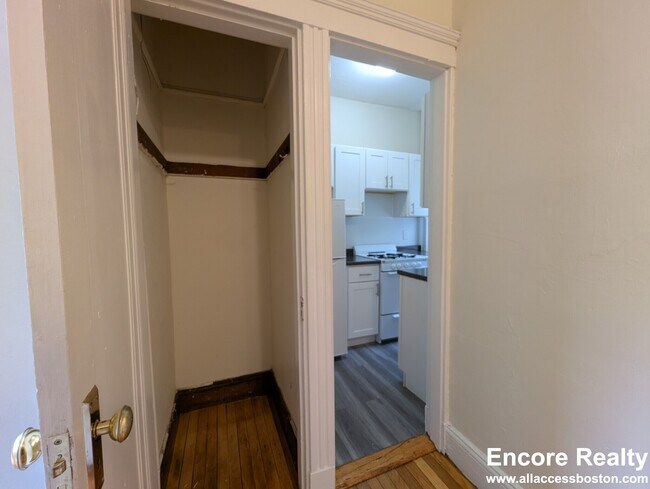 1185 Boylston St unit 12, Boston, MA 02215 - photo 2