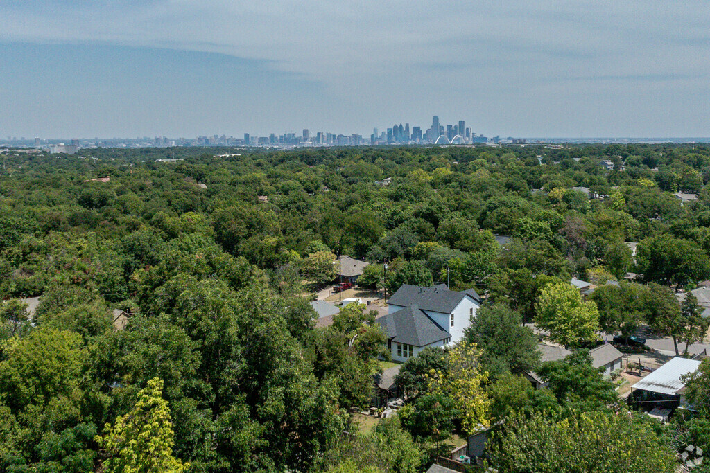 2709 Barlow Ave, Dallas, TX 75233 | Homes.com