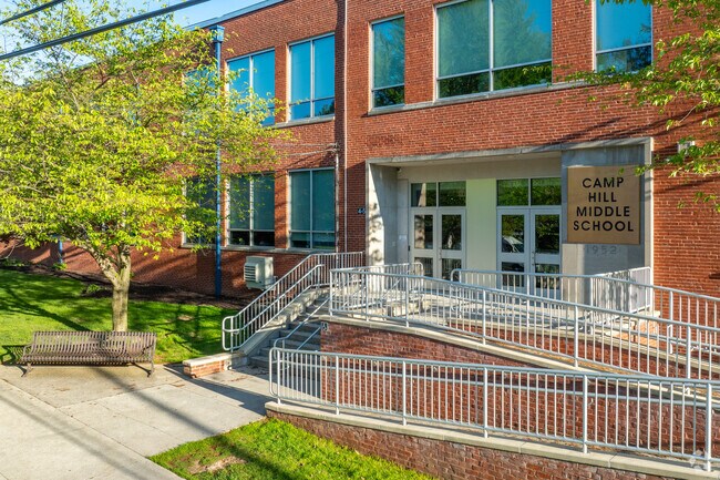 Camp Hill Middle School has 285 students and a student-teacher ratio of 11 to 1.