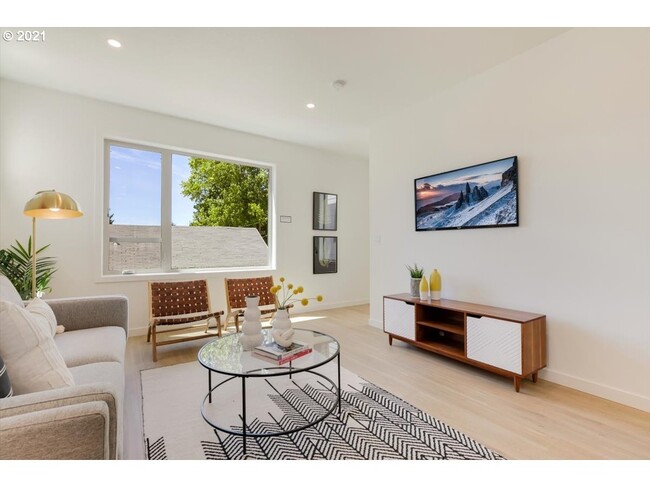 3958 SE Gladstone St, Portland, OR 97202 - photo 4