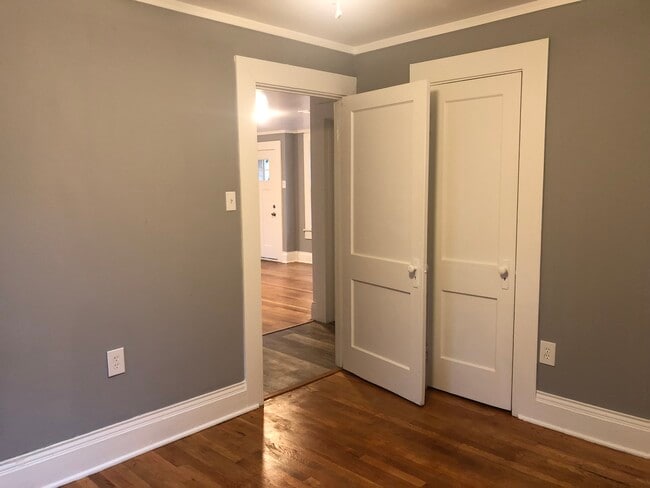 2214 Oak St, Vicksburg, MS 39180 - photo 5