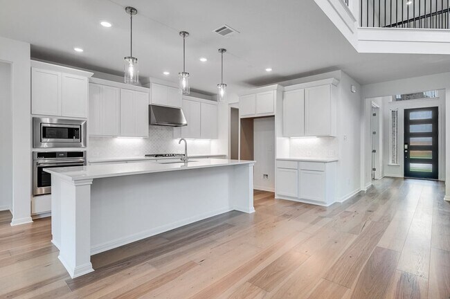 113 Villoria Cove unit 36665293, Liberty Hill, TX 78642 - photo 6