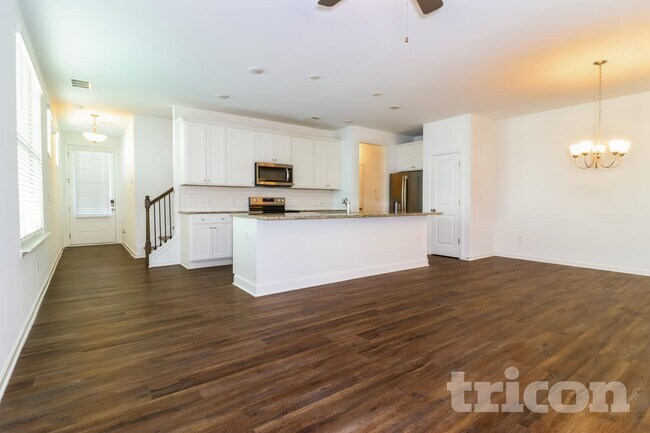 2260 Rosemary Park Ln, Lawrenceville, GA 30046 - photo 2