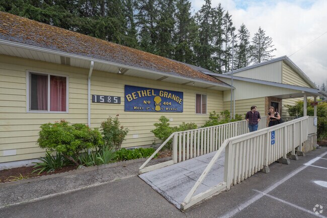 Meet the community at an event at the Bethel Grange.