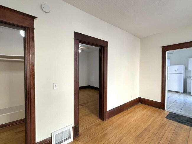 585 Case Ave unit 1, Saint Paul, MN 55130 - photo 7