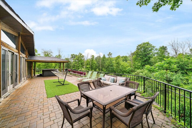 37 Roosevelt Ave unit ID1363402P, Fallsburg, NY 12789 - photo 7