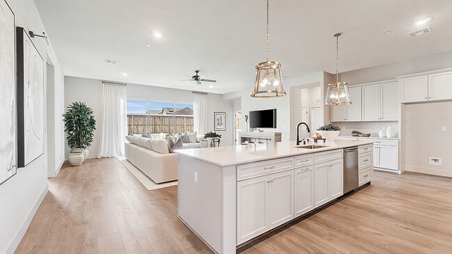 2214 N Marion Ave, Clovis, CA 93619 - photo 4