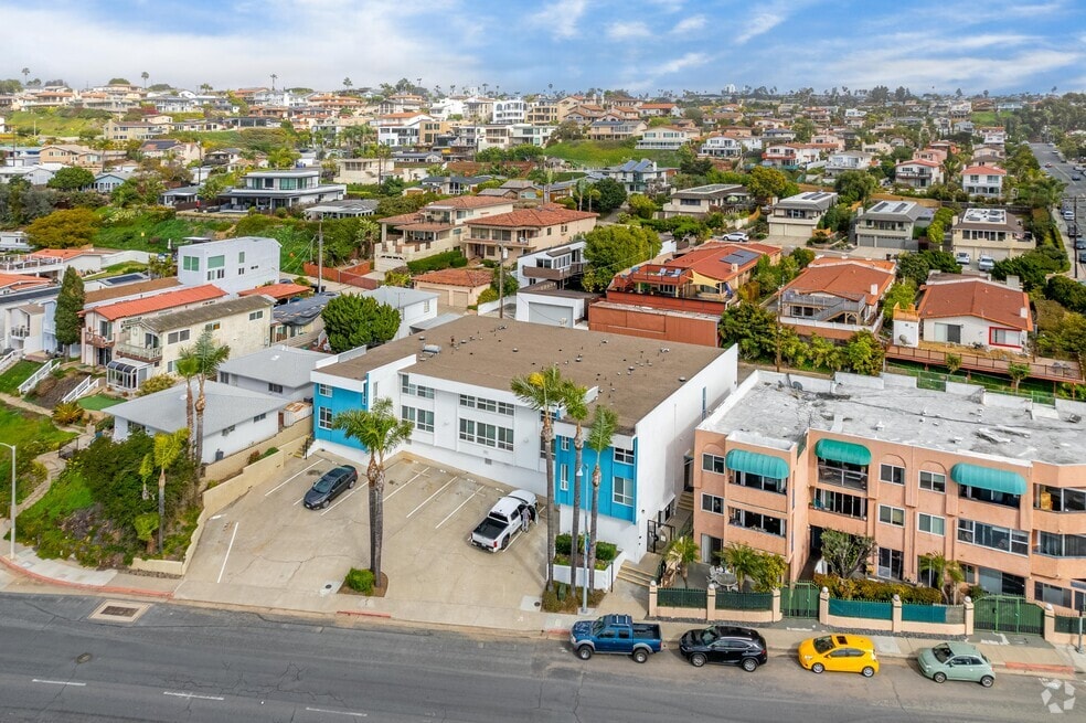 The Villager in Bay Park, Freshly Renovate...