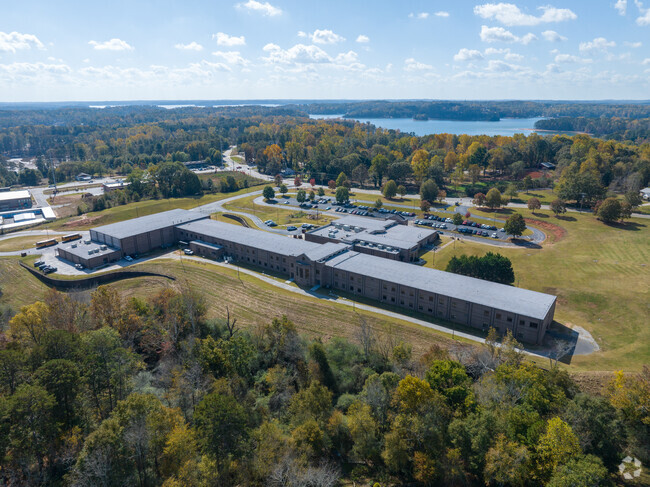 Little Mill Middle School gets an A for Academics according to Niche Grade.