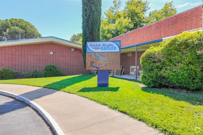 Oakdale Heights Elementary is shaping successful and diverse future leaders in South Oroville.