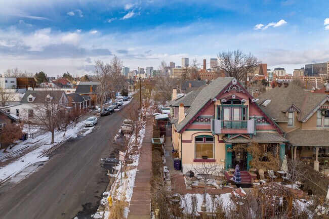 Baker is a pocket of charming historic homes just a stone's through from downtown and Broadway.