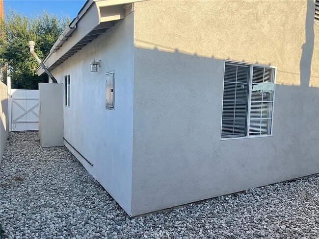 12758 Russell Ave, Chino, CA 91710 - photo 3