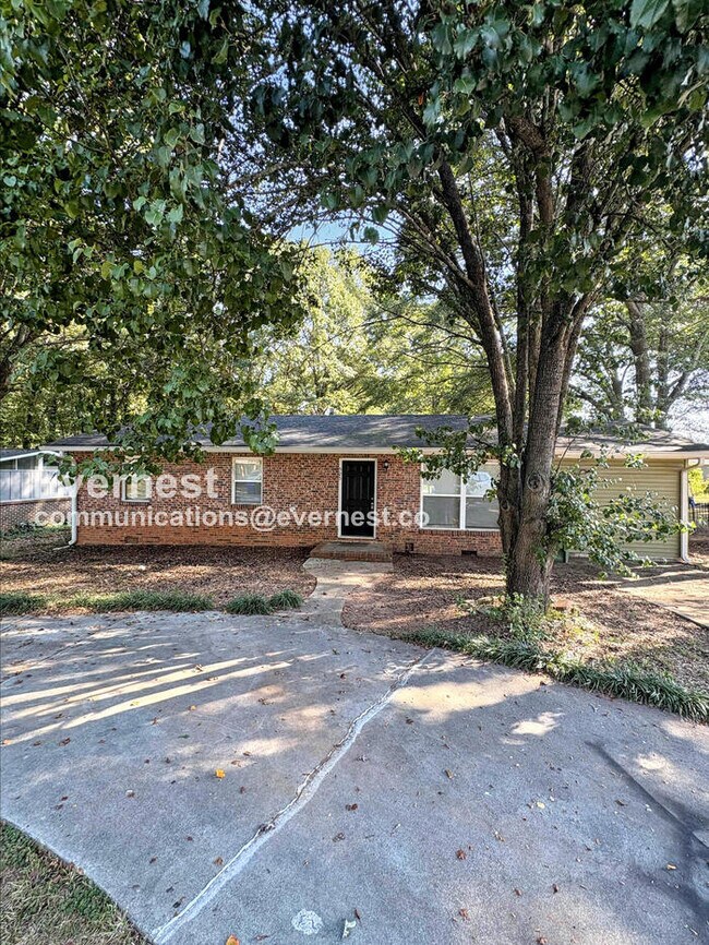 525 Landers St, Monroe, GA 30655
