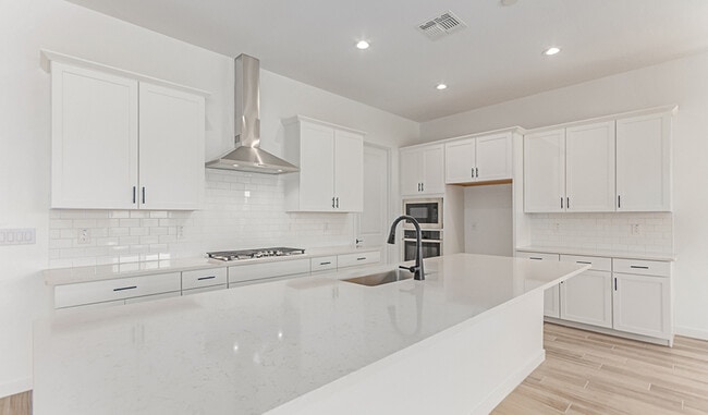 15821 W Bronco Trail, Surprise, AZ 85387 - photo 2