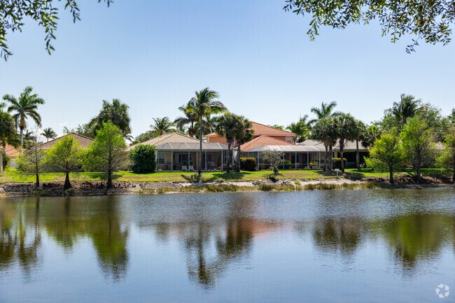 Reflection Lakes lives up to its namesake with scenic views on the reflective lakes.