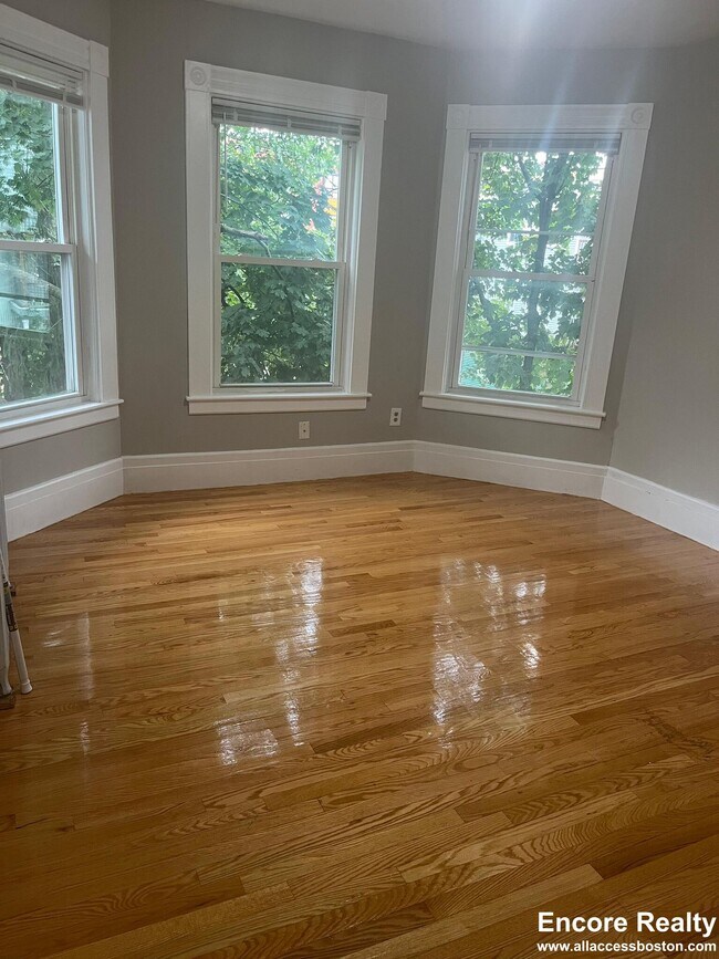 186 Bowdoin St unit 8, Dorchester, MA 02122 - photo 7