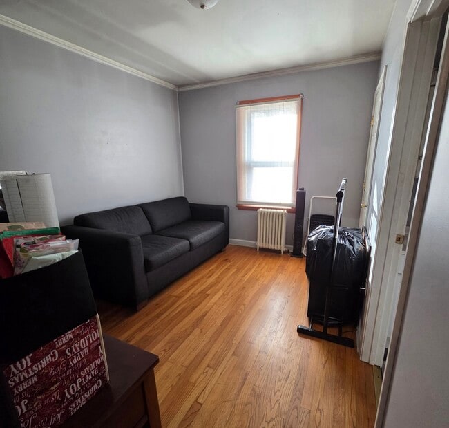 28 Maiden Ln unit Right Side, Vernon Rockville, CT 06066 - photo 5