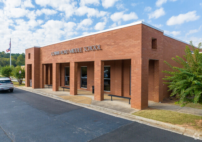 Cowan Road Middle School consists of students in grades 6th through 8th grade.