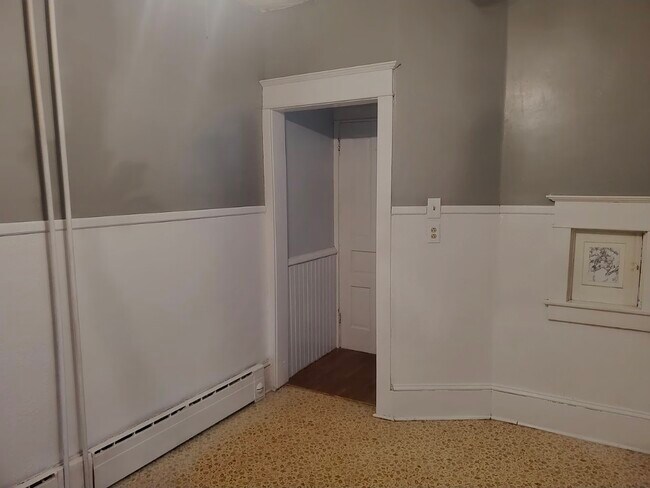 38 N 3rd St, Shamokin, PA 17872 - photo 2