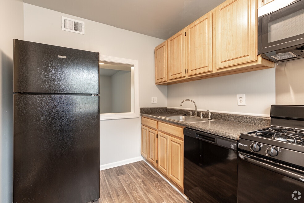 Chippenham Townhomes, Richmond, VA 23225 - photo 1